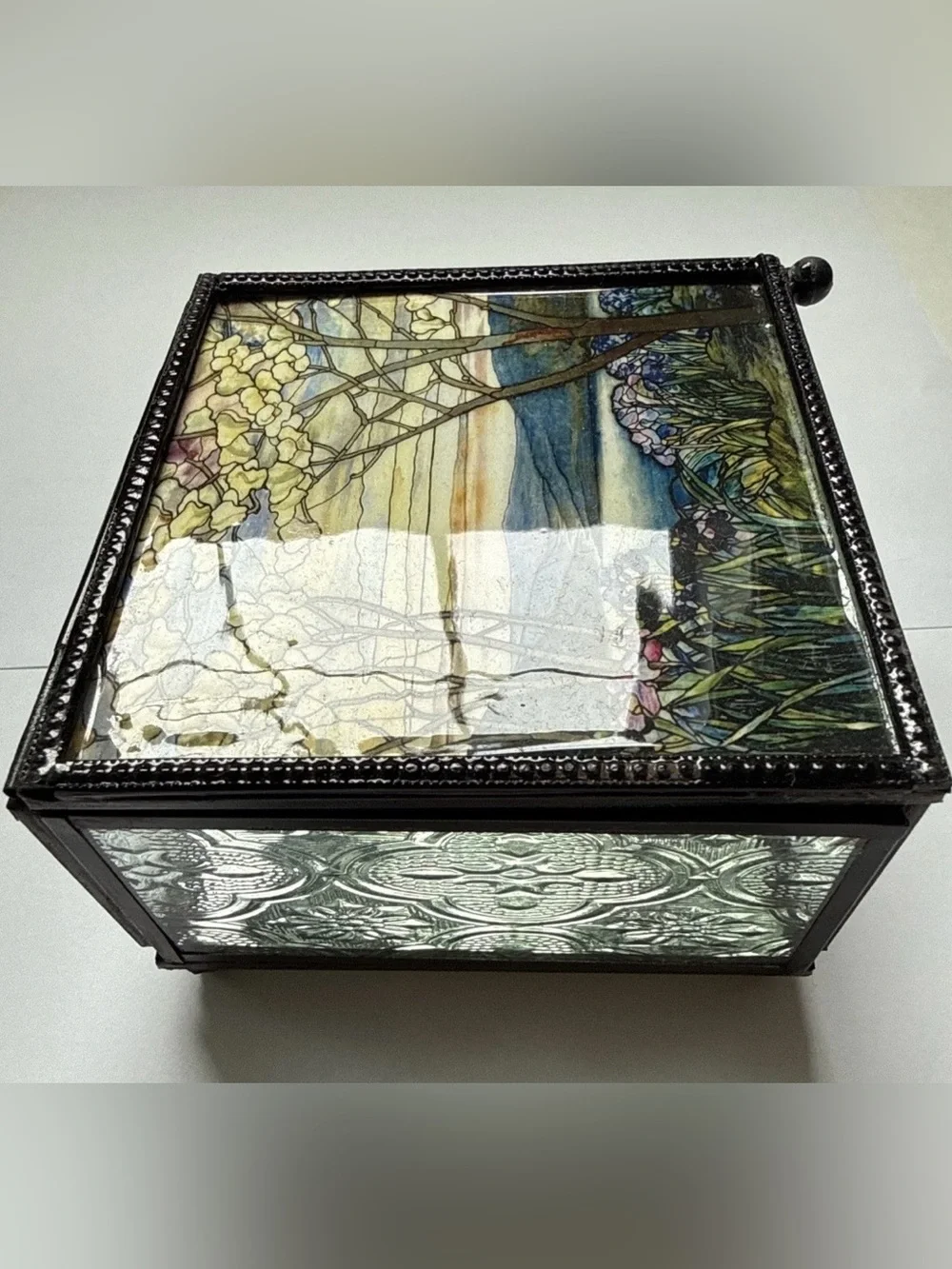 Louis Comfort Style Dogwood Stained Glass Jewelry Trinket Box India